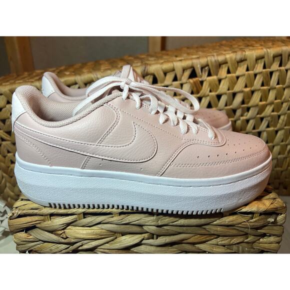 WOMEN'S NIKE COURT VISION ALTA LEATHER PLATFORM SNEAKER - Picture 2 of 6